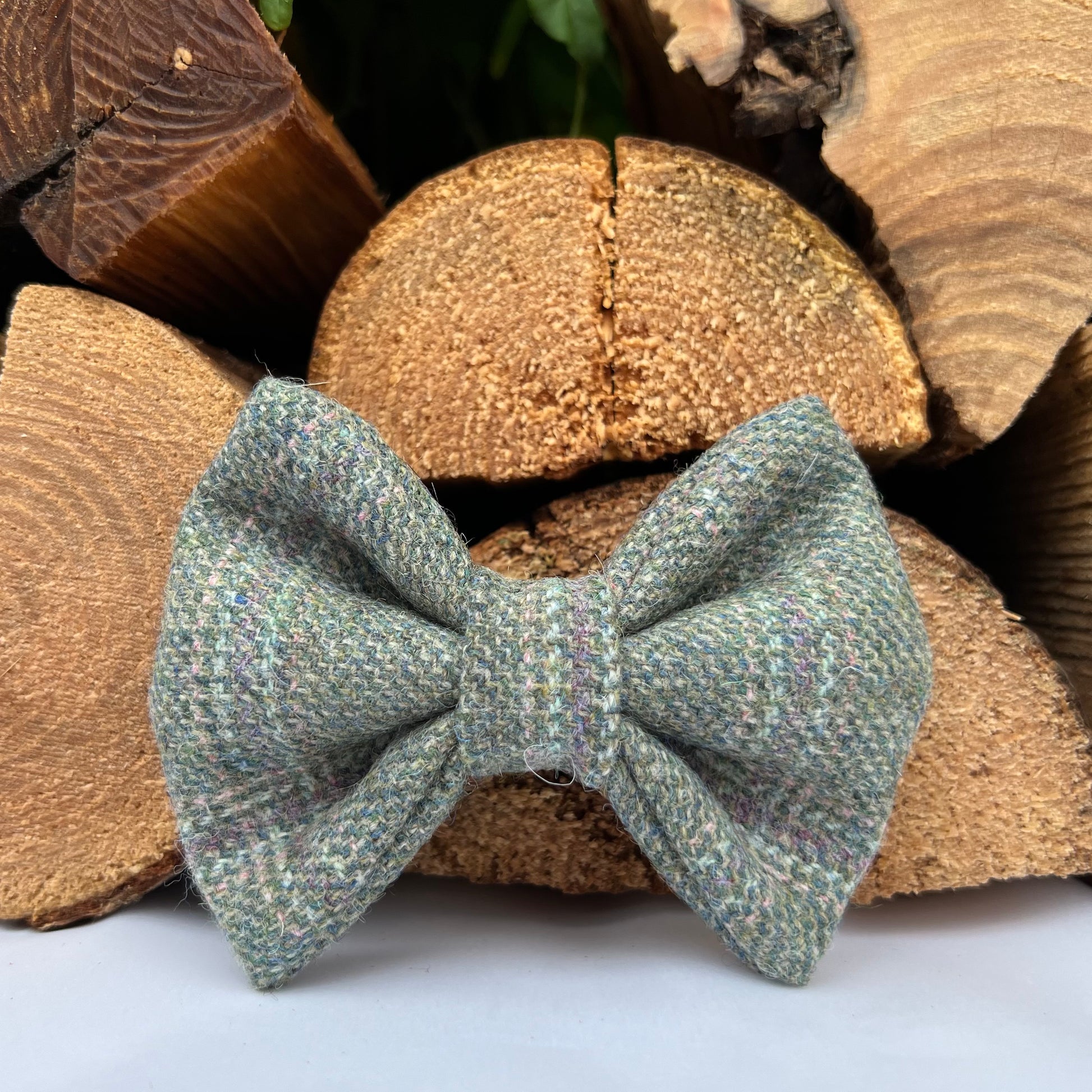 Meadow Green Tweed Dog Collar Bow & Lead Set Hunter & Co.