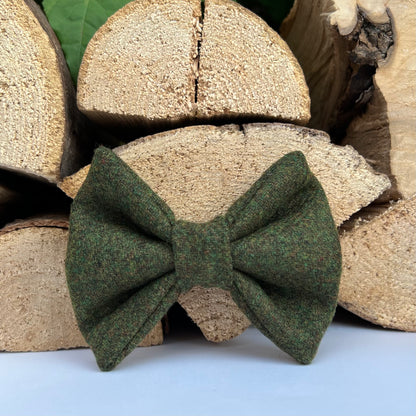 Merino Lambswool Moss Green Tweed Dog Collar Bow & Lead Set Hunter & Co.